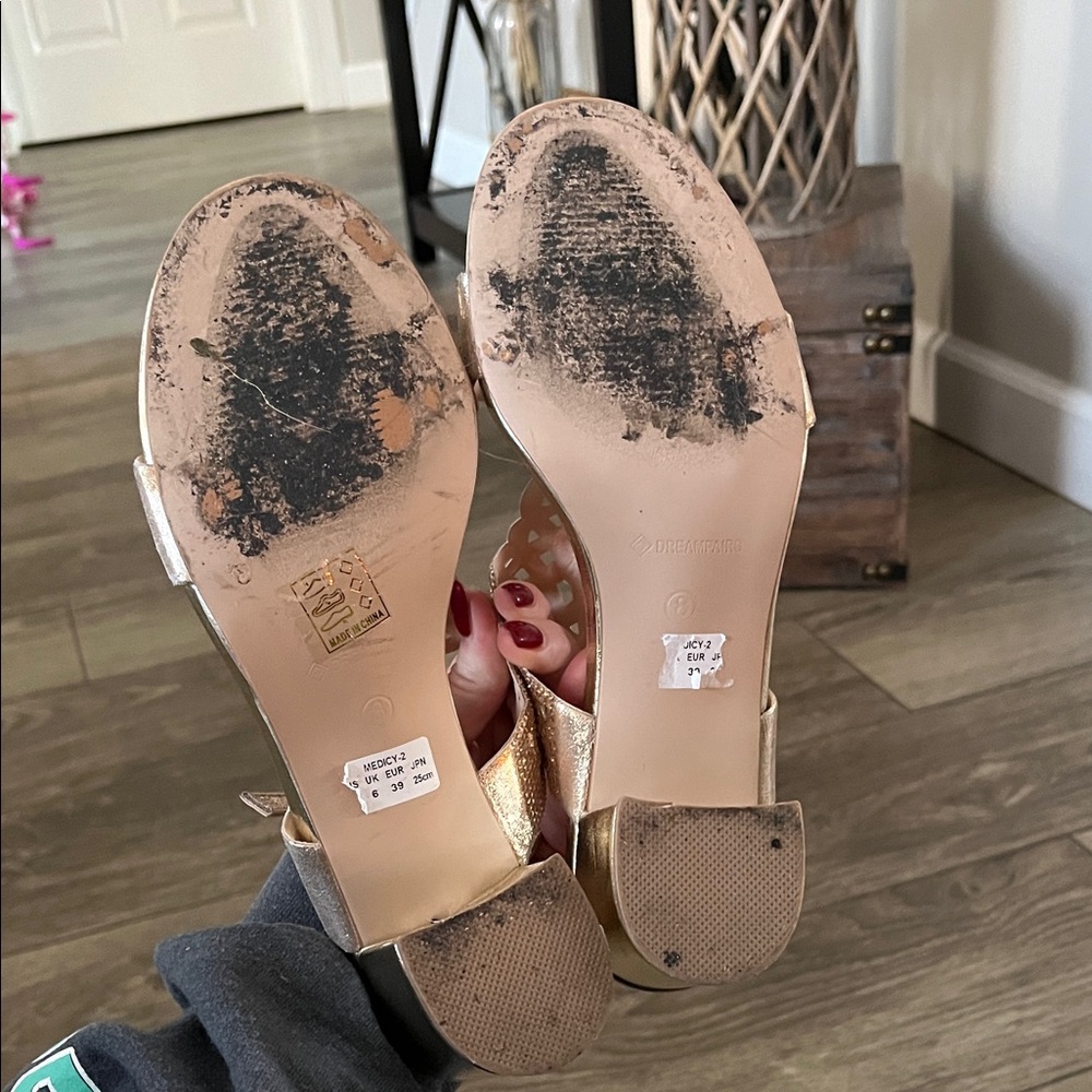 Dream Pairs Women's Gold and Pink Sandals - Picture 4 of 4